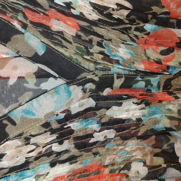 100% Silk Floral Gibson Top S - Picture 4 of 5